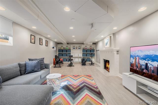 Building Photo - 353 Bellaire St