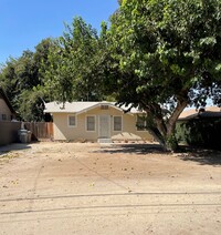 Building Photo - Affordable 1 bedroom 1 bathroom home on Ma...