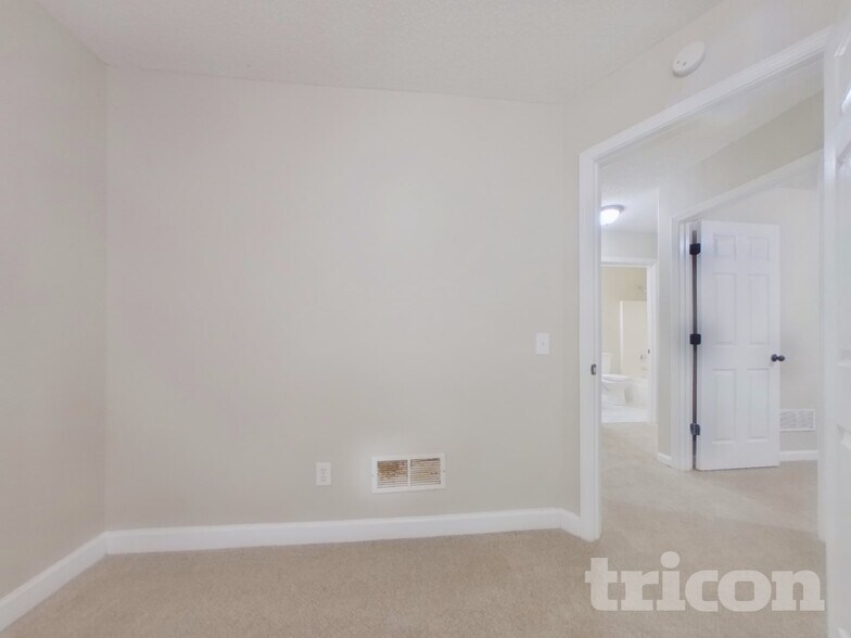 Building Photo - 962 Vera Ct