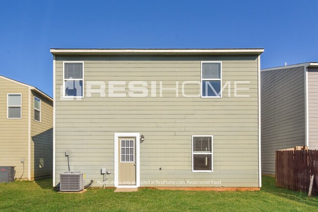 Building Photo - 108 Lockport Dr