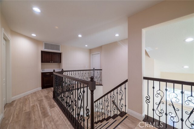 Building Photo - 19922 E Country Hollow Dr