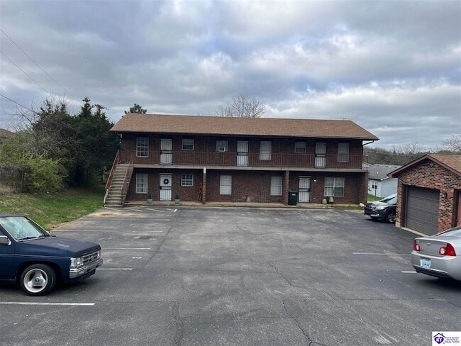 Building Photo - 1420 Hill St