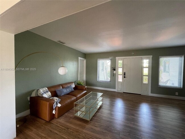 Building Photo - 8301 SW 27th Terrace