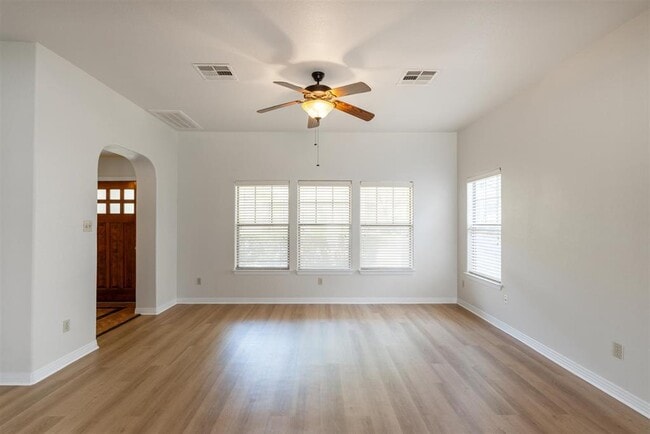 Building Photo - 13604 Caldwell Dr
