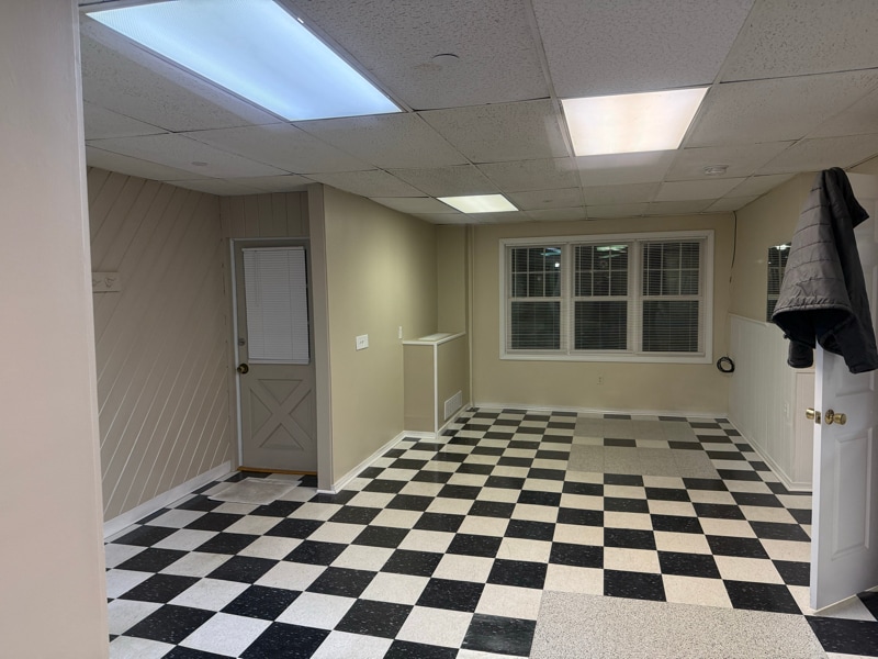 Building Photo - 762 Main St