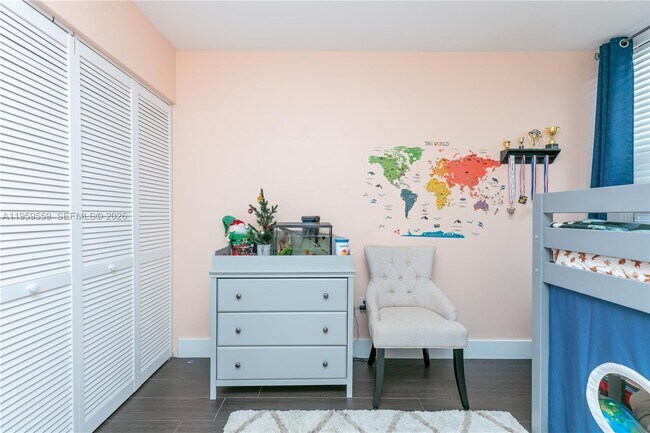 Building Photo - 20291 NE 30th Ave