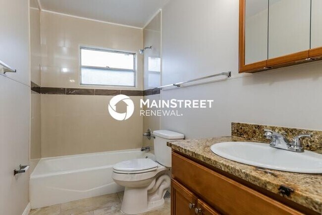 Building Photo - 3 Bedroom Pet-Friendly Home in Bartow, FL with Main Street Renewal