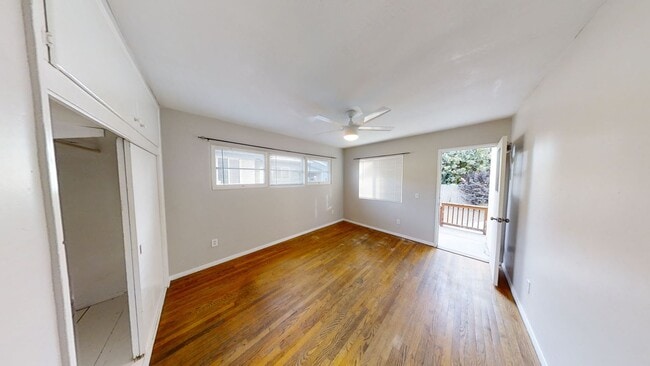 Building Photo - 5BR/2BA with Private Yard!