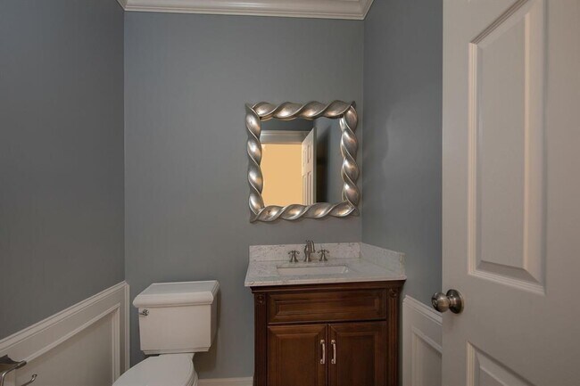 Building Photo - 83 S Longspur Dr
