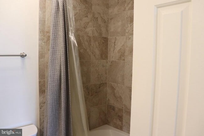 Building Photo - 942 S Rolfe St