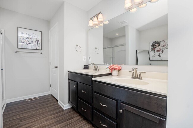 Building Photo - Brand new construction in well-kept HOA co...