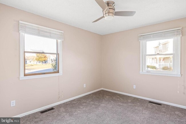 Building Photo - 521 Harbor Rd