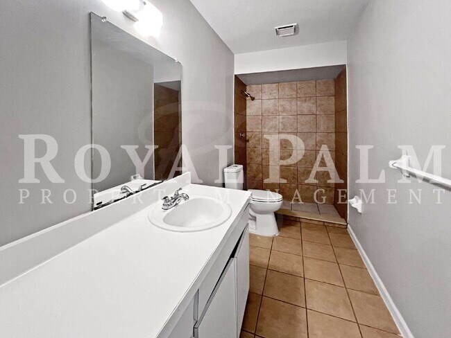 Building Photo - Cold Outside, Cozy Inside – Winter-Ready Fort Myers Renovated 3BR/2BA Duplex with a New HVAC...Yu...