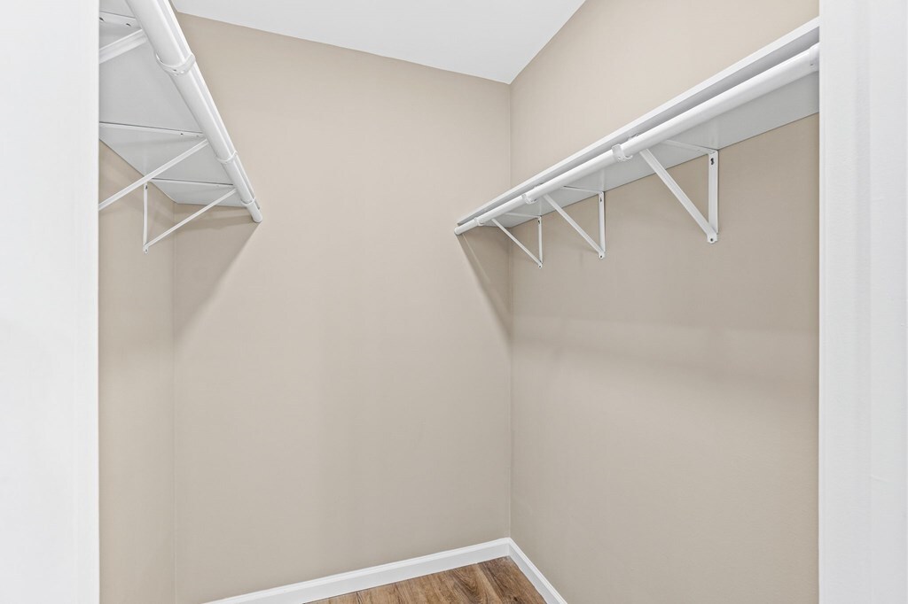 Building Photo - 5445 Window Cliff Rd