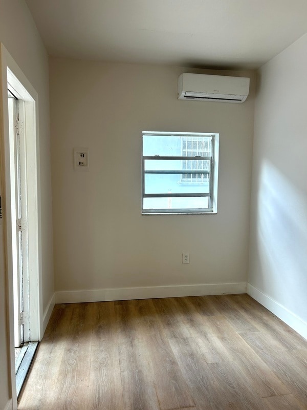 Building Photo - 485 NW 25th Ct