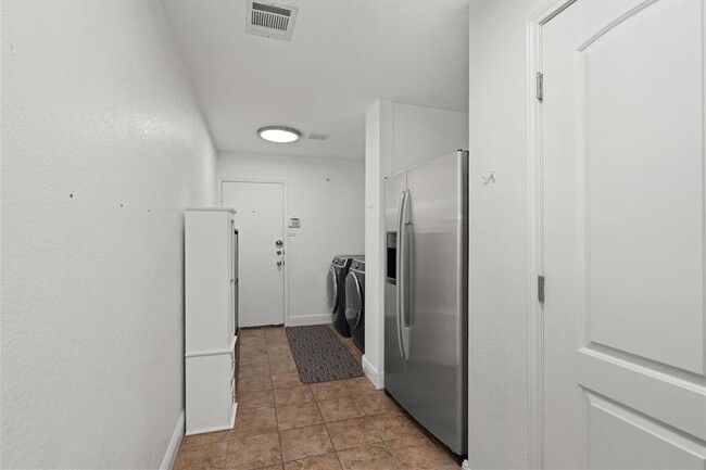 Building Photo - 1509 Shady Creek Trail