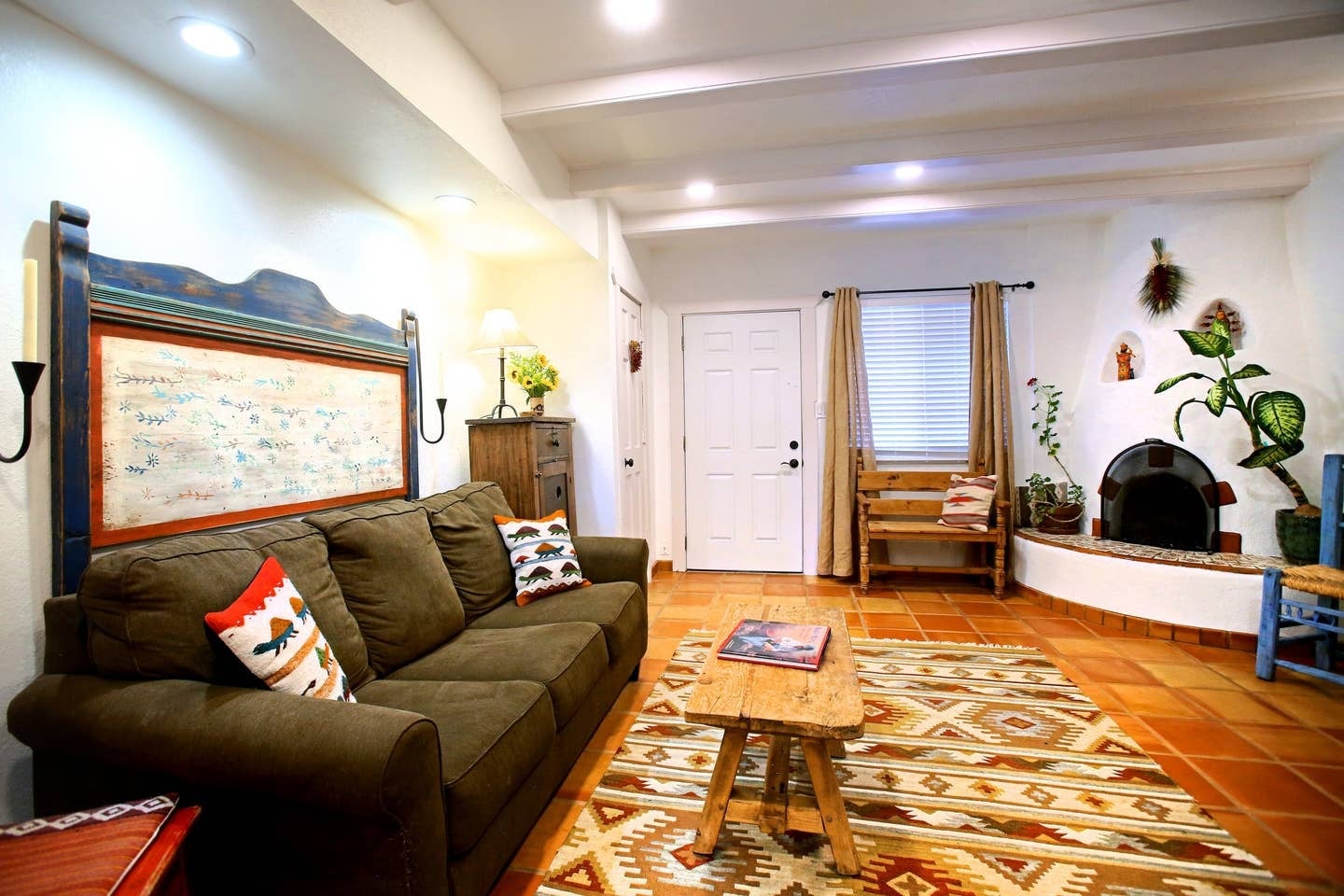 Building Photo - 1572 Avenida de Las Americas