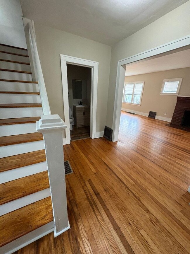 Building Photo - *Pending* Updated 3-Bedroom, 1.5-Bathroom Home – $1,375/Month | Accepting Section 8