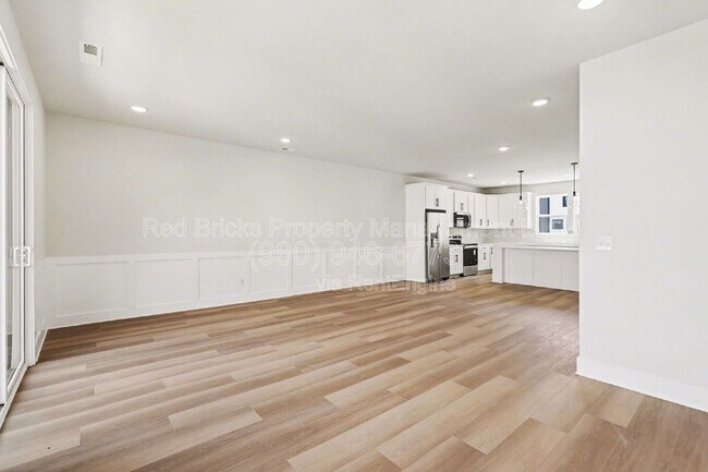 Building Photo - 7920 Sansom Cir