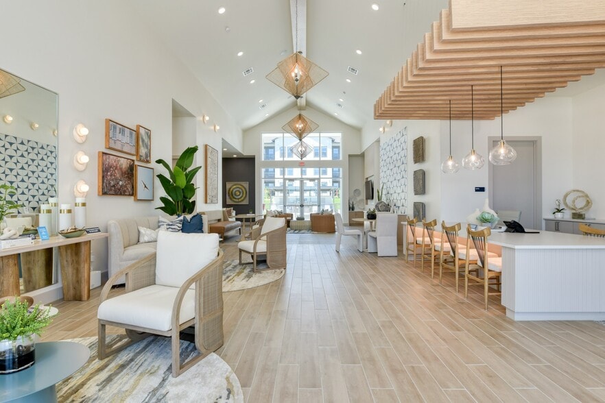 Primary Photo - Alta Westover Hills