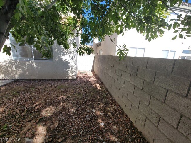 Building Photo - 7817 W Falcon Wing Ave