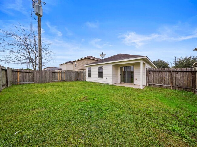 Building Photo - 526 Enchanted Springs Dr