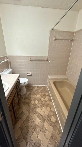 Building Photo - 3611 Barry Ave