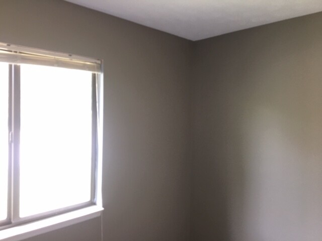 Building Photo - 1498 Summerhill Dr