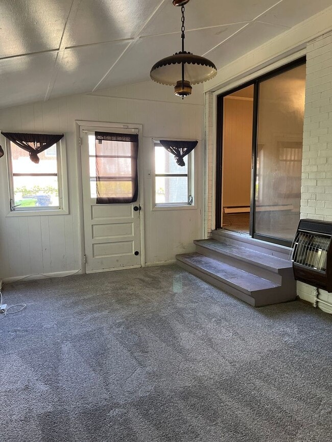 Building Photo - Beautiful Ranch Home In Raleigh, Available...