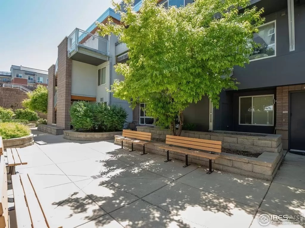 Private porch - 2850 E College Ave