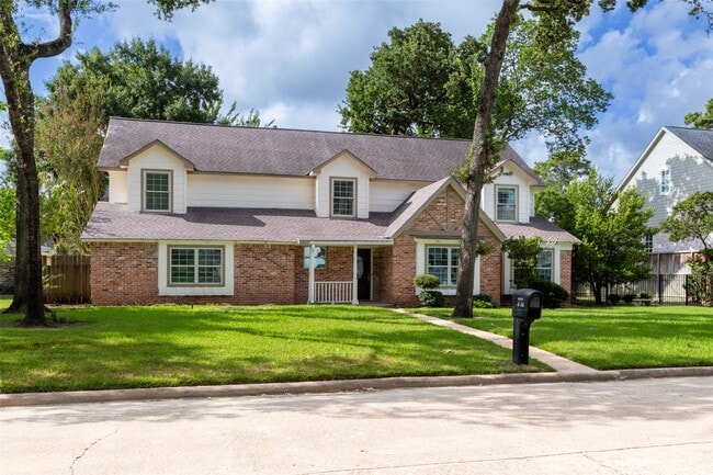 Building Photo - 14115 River Forest Dr