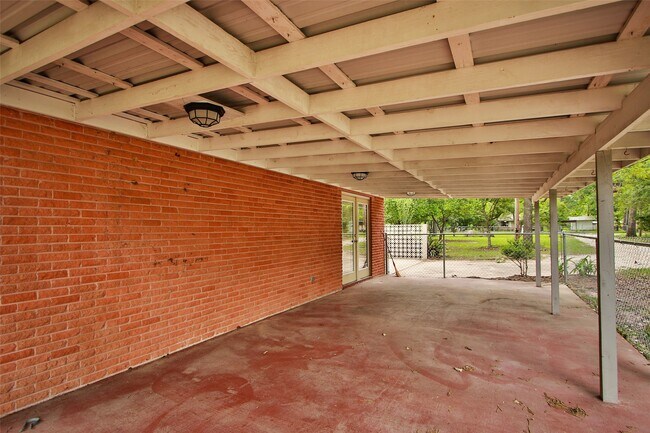 Building Photo - 30115 Misty Meadow Dr