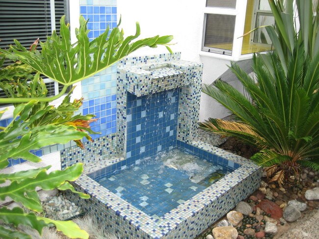 Building Photo - 807 5th Street in Santa Monica.  Steps to Montana Ave and 5 blocks to the beach!