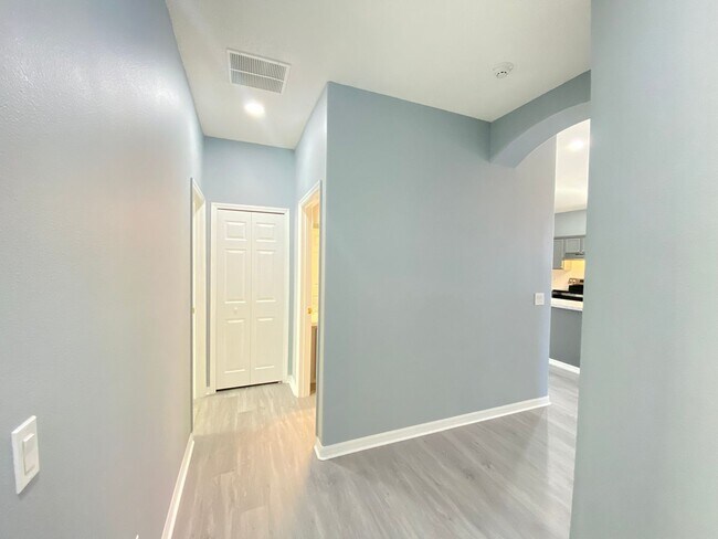 Building Photo - 13431 Meadow Bay Loop