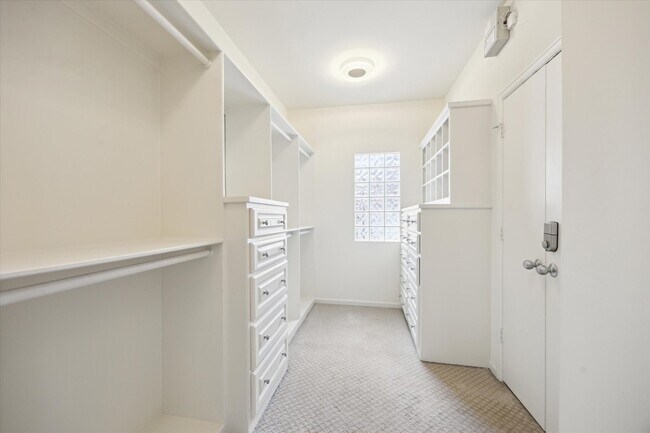 Building Photo - 5312 Fayette St