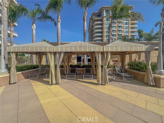 Building Photo - 5068 Scholarship