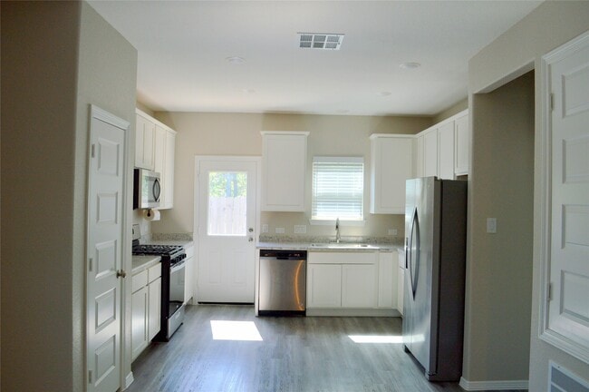 Building Photo - 21082 Voyage Ln