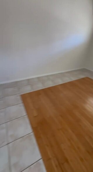 Building Photo - 111 Branchport Ave