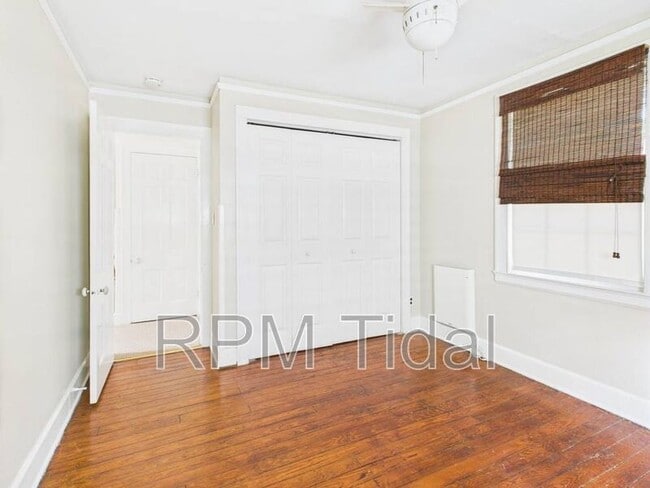 Building Photo - 217 Palen Ave
