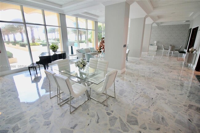 Building Photo - 2501 S Ocean Dr