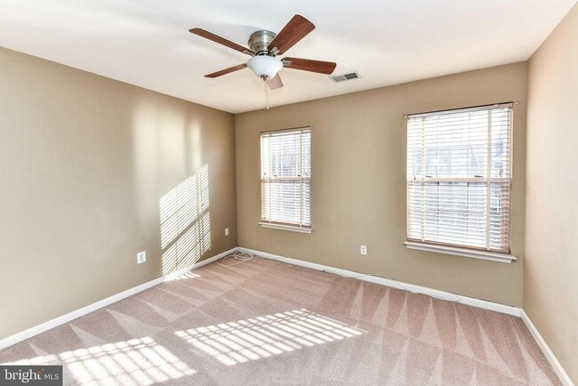 Building Photo - 4014 Rosemeade Dr