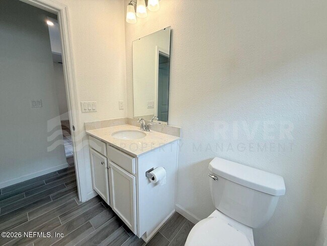 Building Photo - 2717 White Cedar Ln