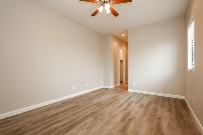 Building Photo - 4241 Pebble Creek Pkwy