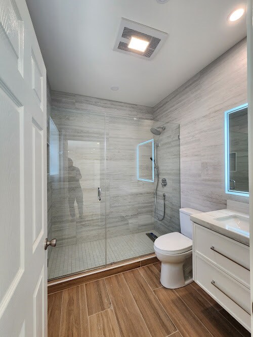 Master Bath 2 - 3050 25th Ave