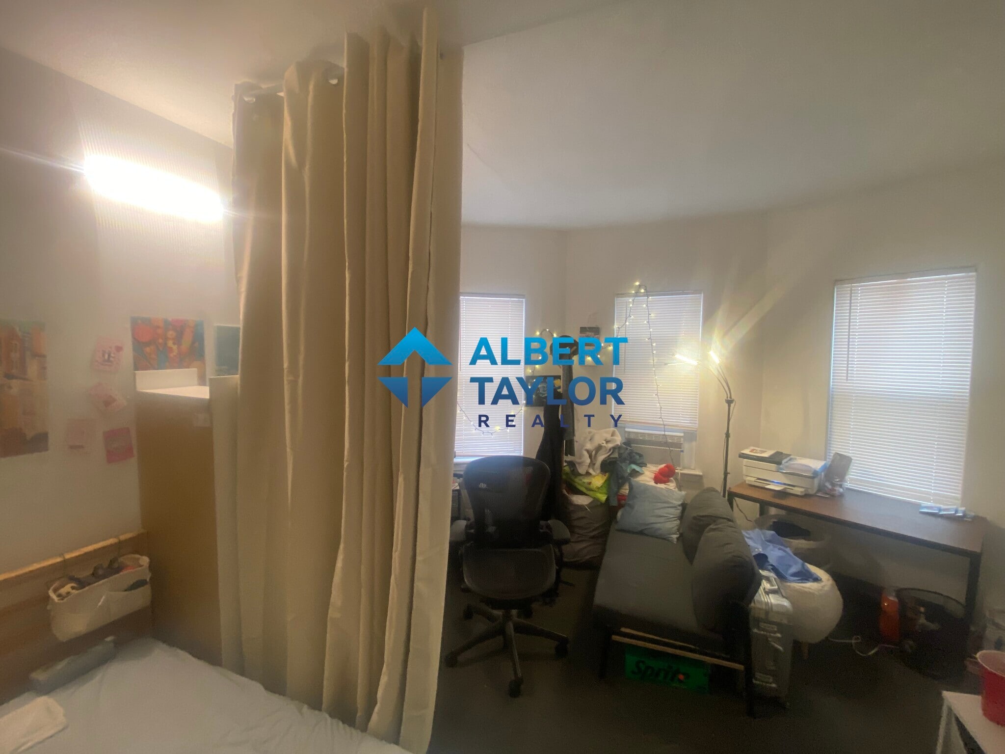 Building Photo - 26 Haskell St