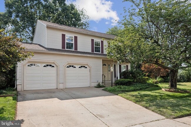 Primary Photo - 5413 Tree Line Dr