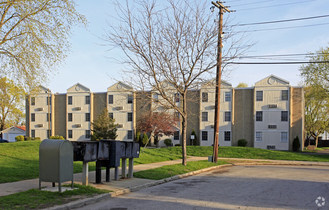 Building Photo - River Run Apartments