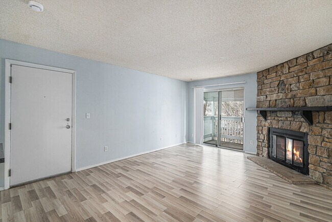 Building Photo - 14424 E Colorado Dr