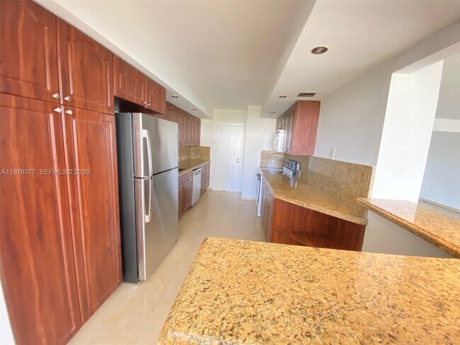 Building Photo - 1890 S Ocean Dr