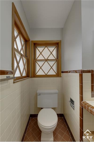 Building Photo - 1143 Patricia St